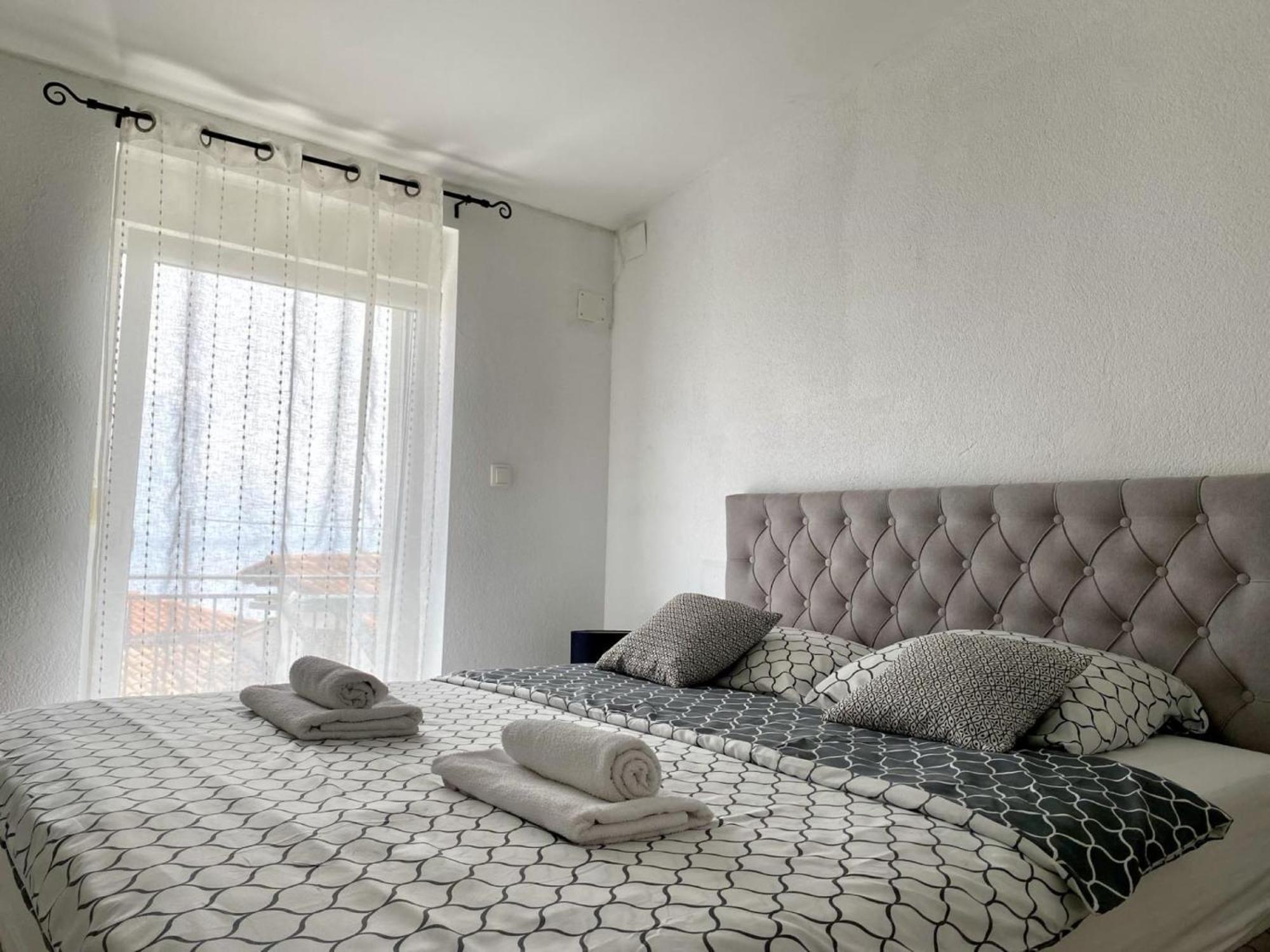 Apartments Ema 로브란 외부 사진